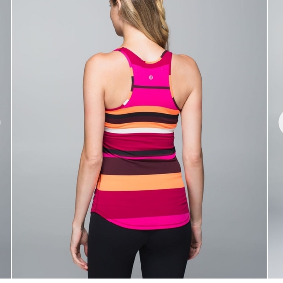 Lululemon Refresh Racer Tank - Picture 3 of 12